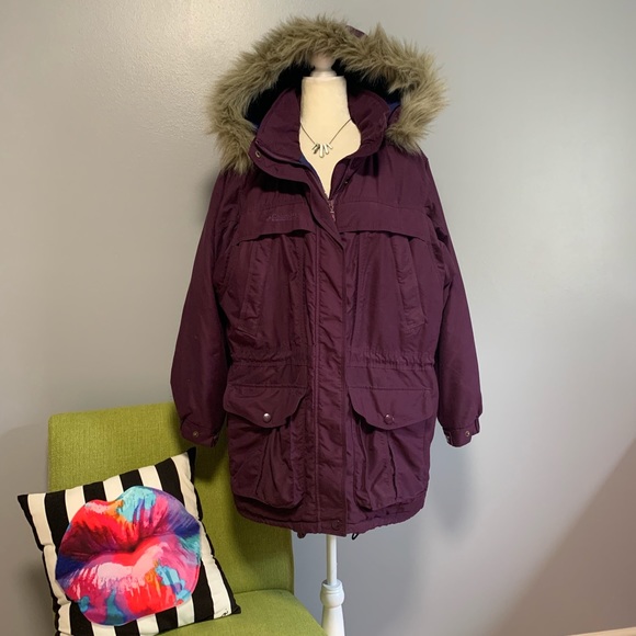Columbia Jackets & Blazers - Columbia Hooded Parka Jacket Black Cherry D4